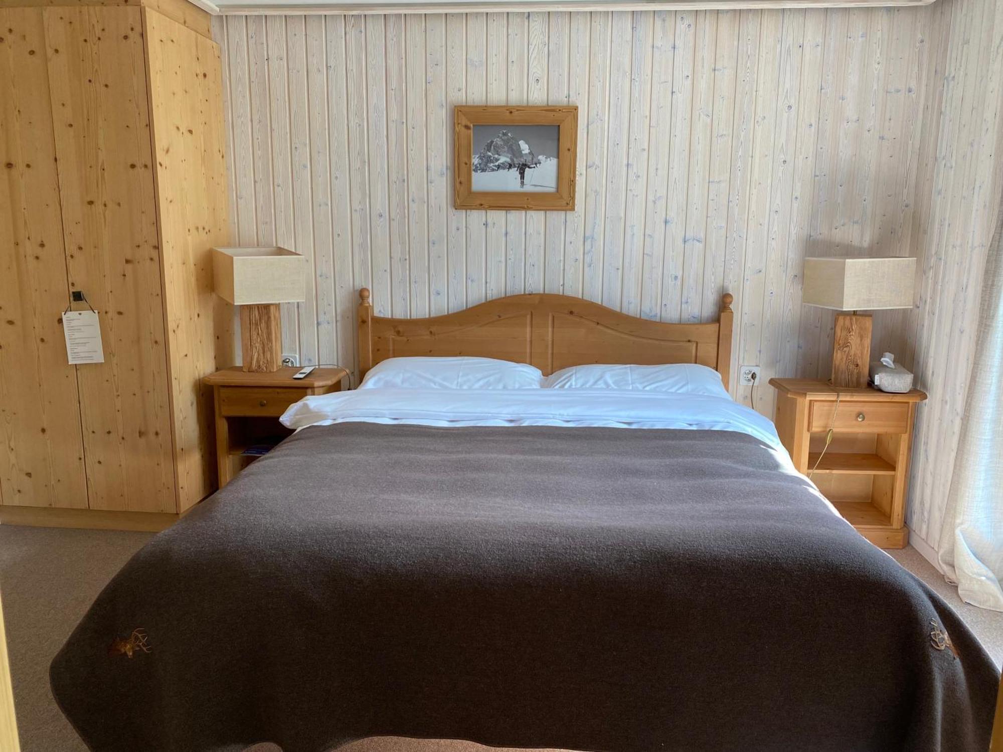 Sanetsch Hotel